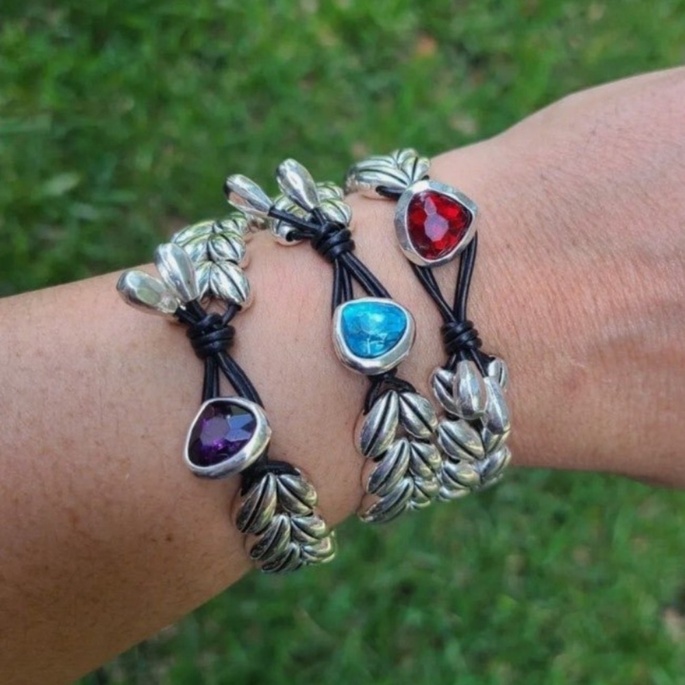 ESPIGA • Bohemian Bracelet • Red Crystal - Picture 9 of 10